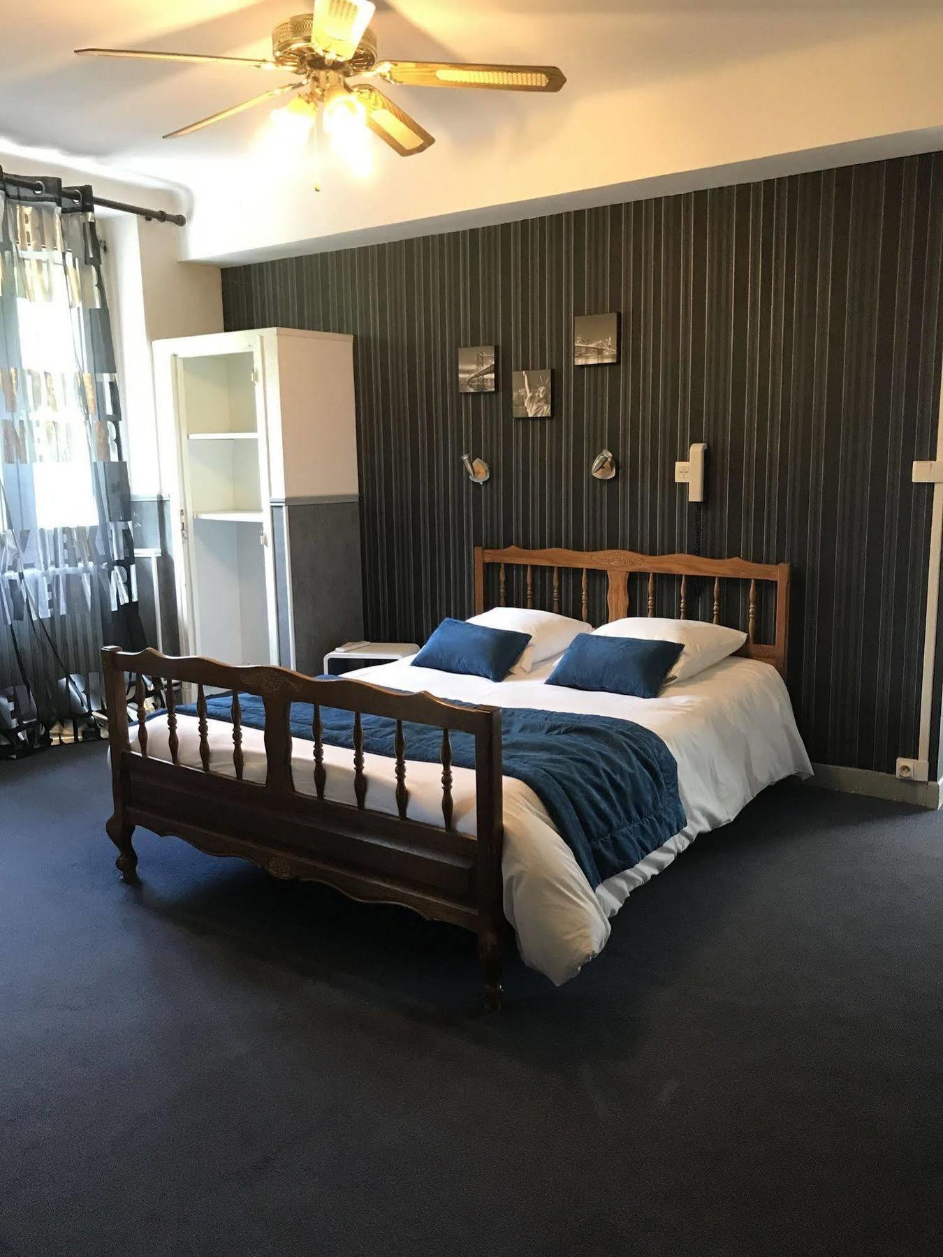 Au Royal Hotel Каркассон Экстерьер фото