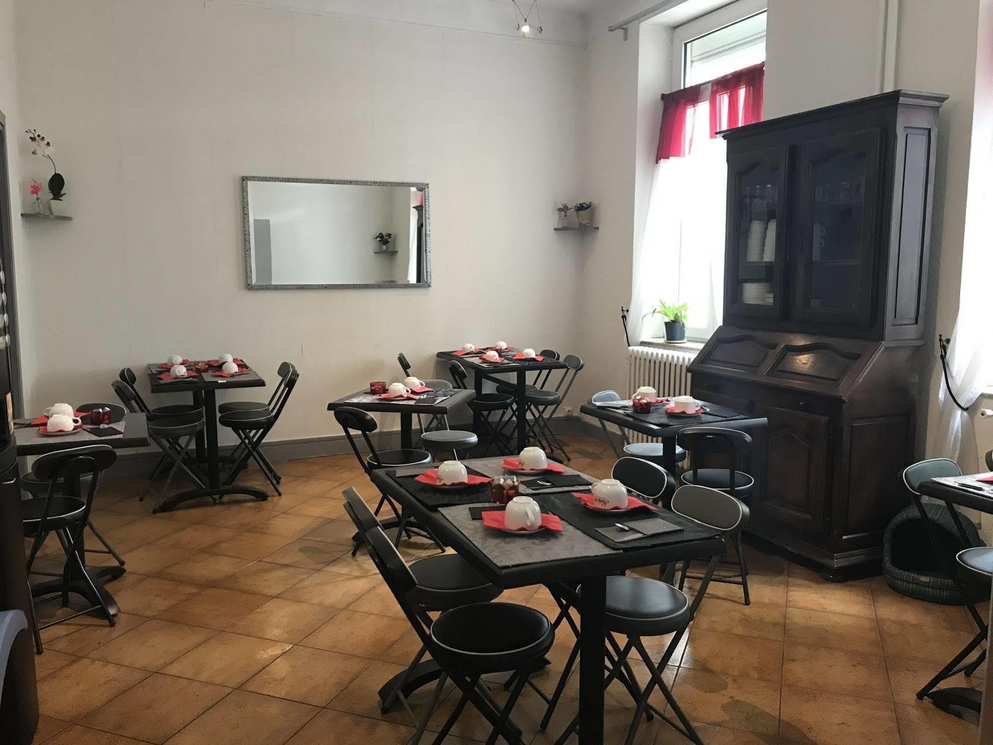 Au Royal Hotel Каркассон Экстерьер фото